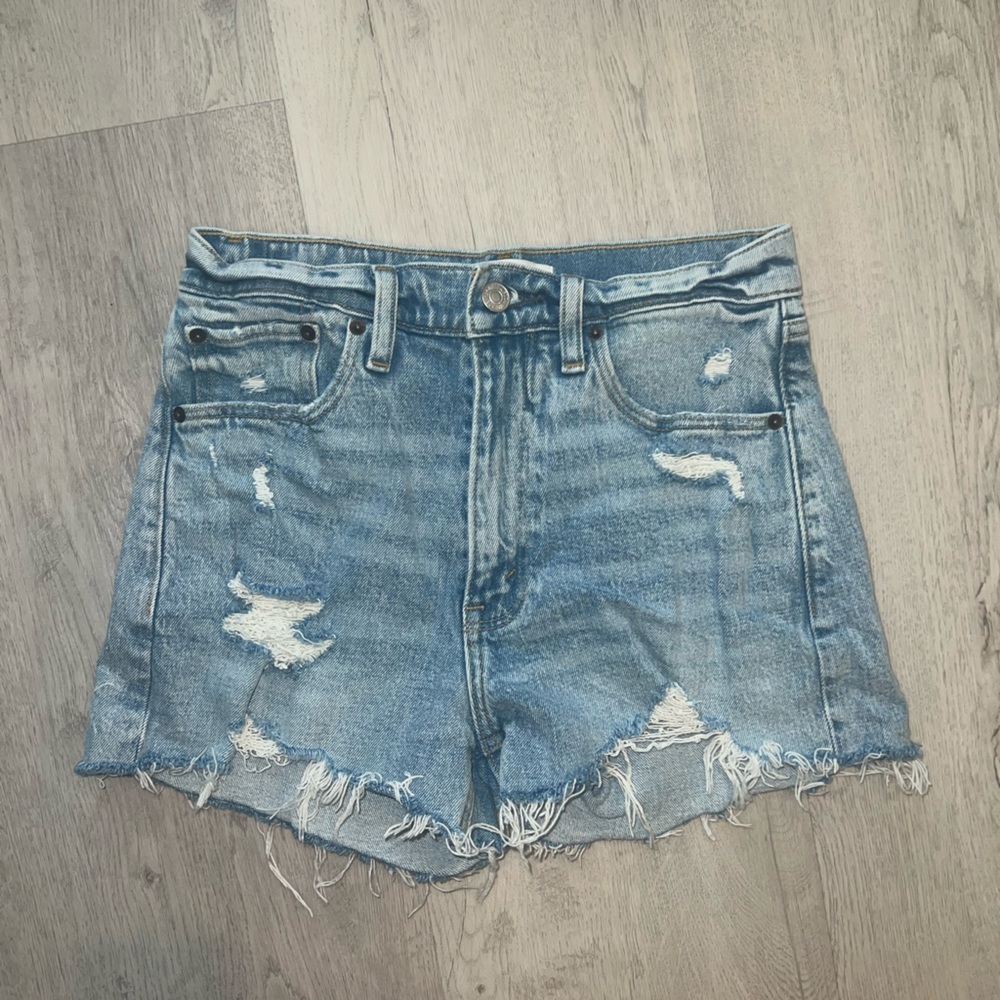 Abercrombie mom short